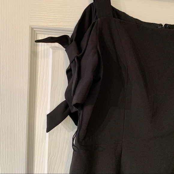 MAGGY LONDON Dress Adult Size 10 Black Cold Shoulder Bow Sleeve Cocktail Women - Picture 4 of 8